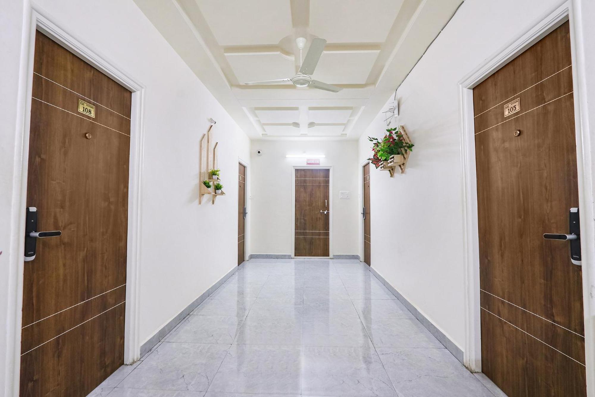 Fabhotel Golden Hitech - Nr Hitech City ハイデラバード エクステリア 写真
