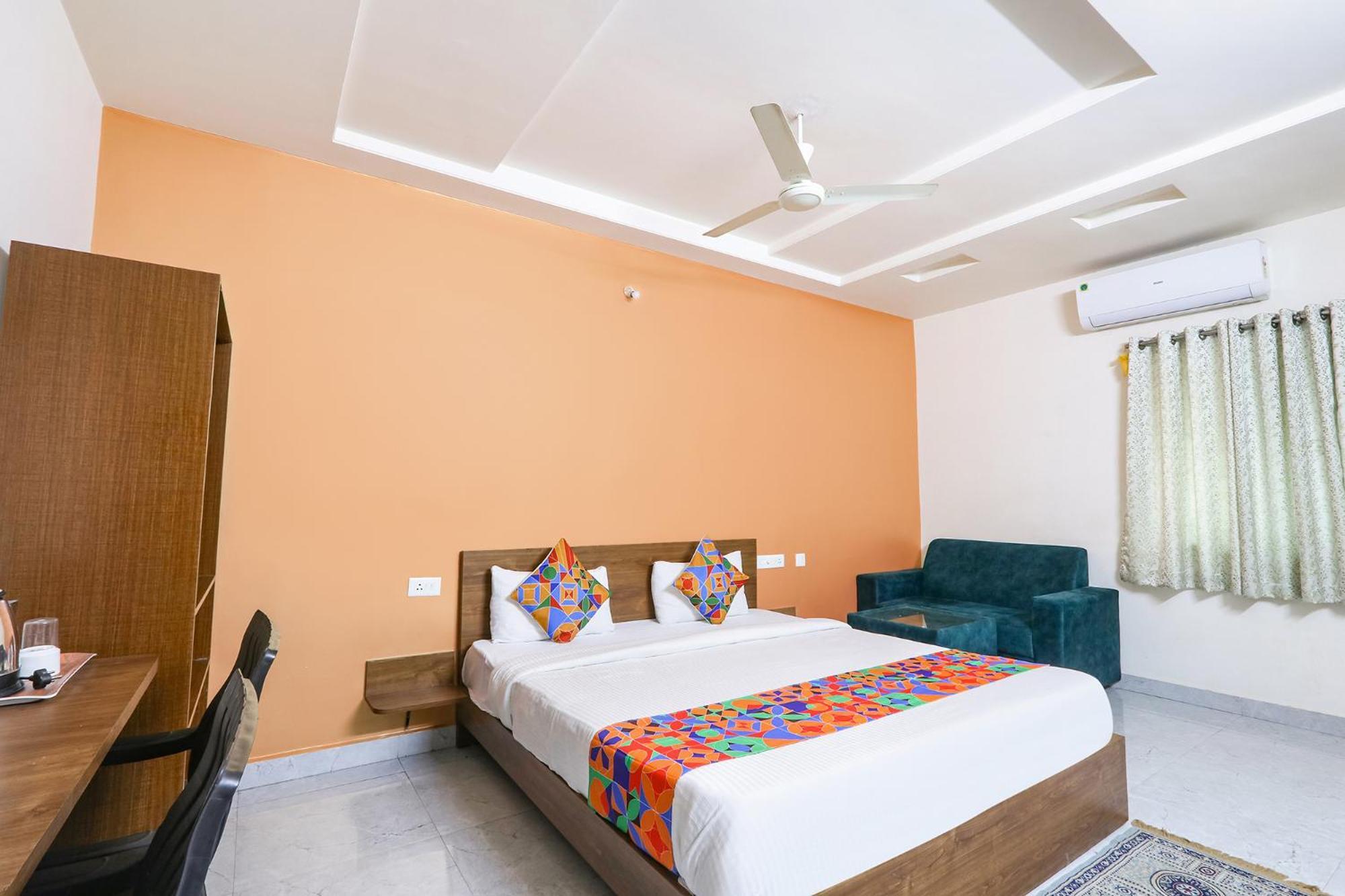 Fabhotel Golden Hitech - Nr Hitech City ハイデラバード エクステリア 写真